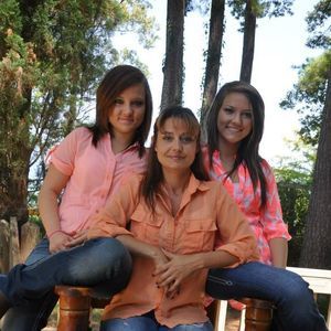 Meet your Posher, Joy